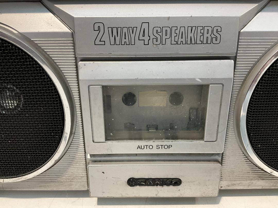 Photo '5' of Sanyo Stereo Radio Cassette Recorder - Model M9915K