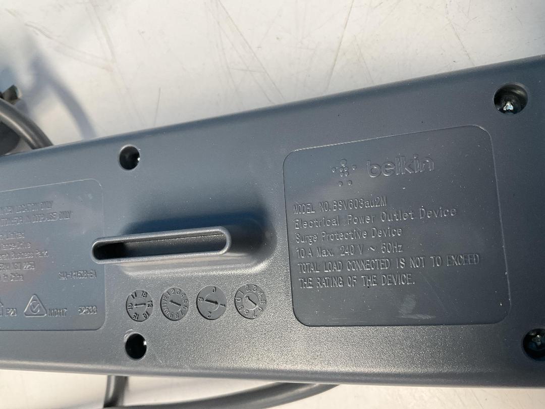 Photo '5' of 4x Belkin Adapters and 1x Elto Adapter