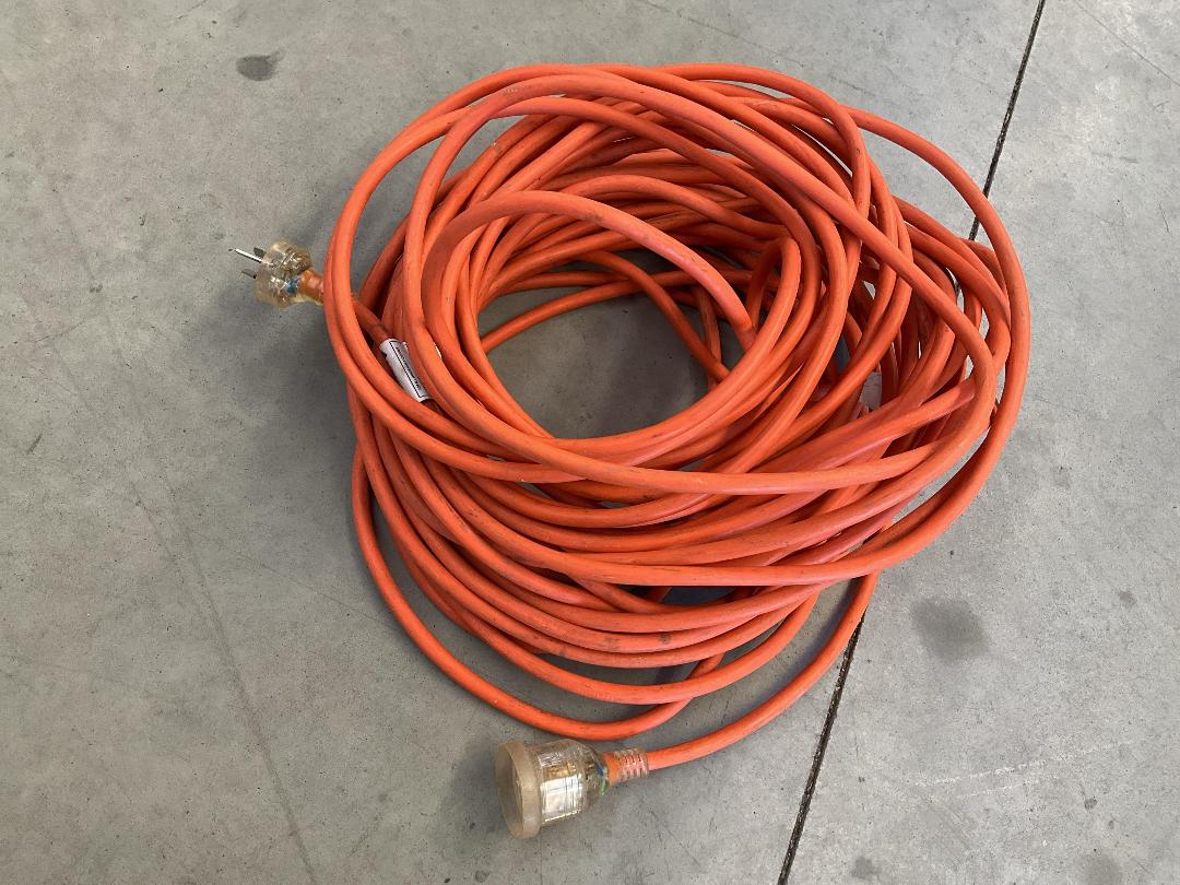 Photo '7' of 2x Extension Cords