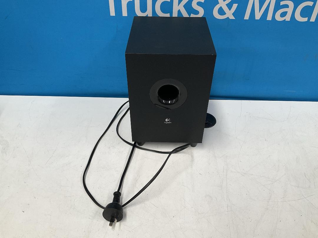 Photo '7' of Logitech Surround Sound Speakers - Z506
