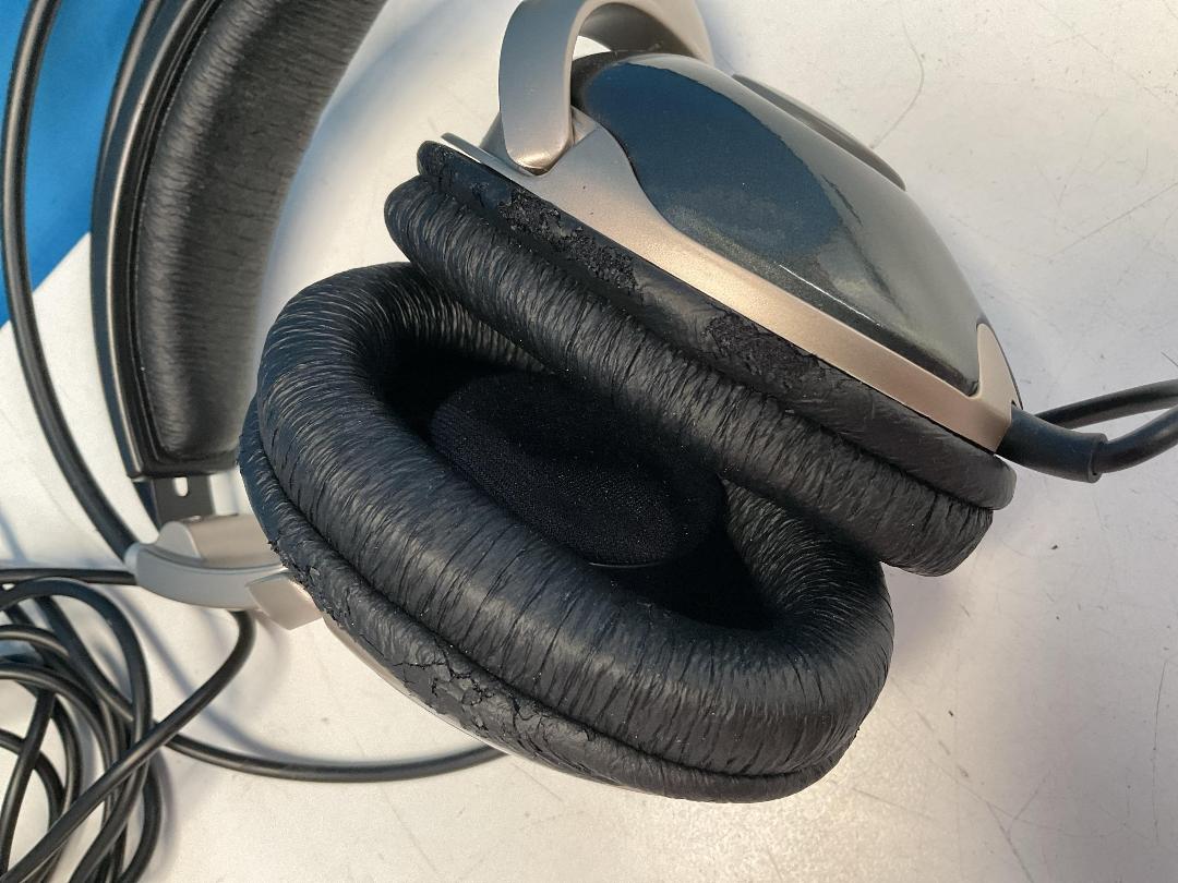 Photo '10' of Ministry of Sound Corded Headphones - Model dj1004