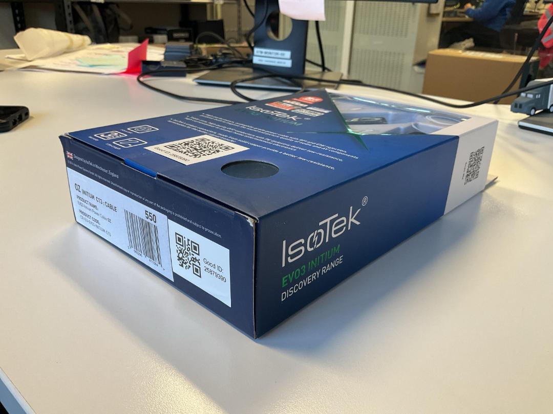 Photo '2' of IsoTek EVO3 Initium Power Cable