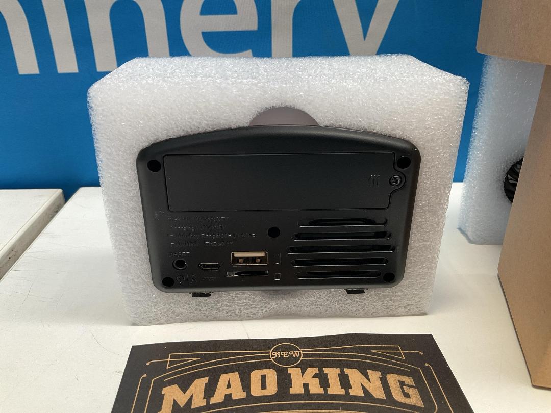 Photo '3' of MaoKing - Vintage Style Bluetooth / Aux Radio *NEW* Photo '3' of MaoKing - Vintage Style Bluetooth / Aux Radio *NEW*