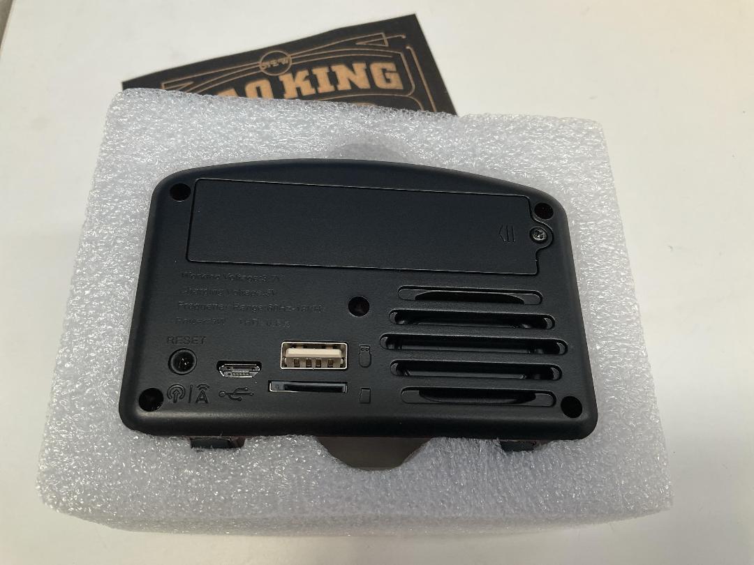 Photo '3' of MaoKing - Vintage Style Bluetooth / Aux Radio *NEW* Photo '3' of MaoKing - Vintage Style Bluetooth / Aux Radio *NEW*