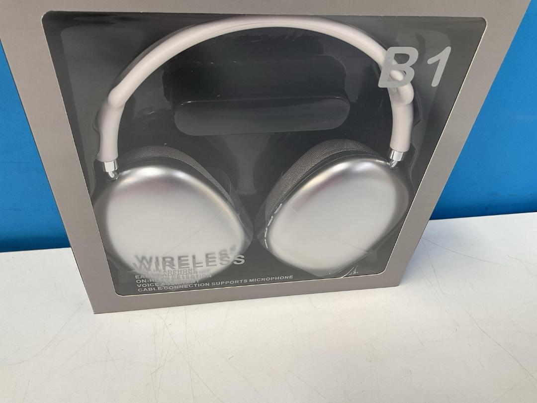 Photo '2' of Wireless Headphones - Model MS-B1 - Silver *NEW* Photo '2' of Wireless Headphones - Model MS-B1 - Silver *NEW*