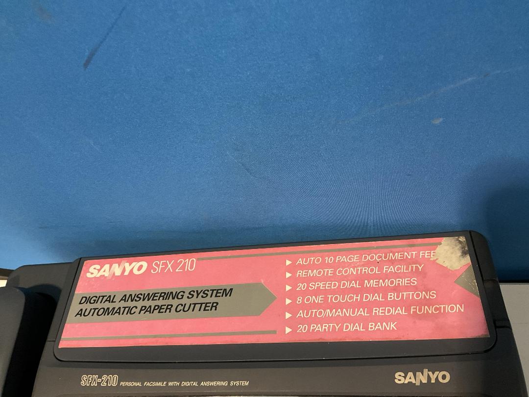Photo '5' of Sanyo SFX 210 Digital Answering System/Automatic Paper Cutter
