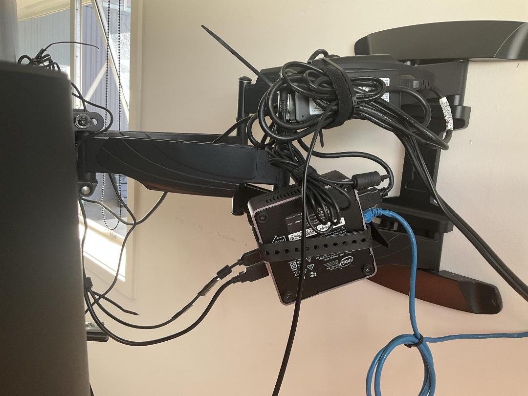 Photo '4' of 42 inch Veon T.V Photo '4' of 42 inch Veon T.V