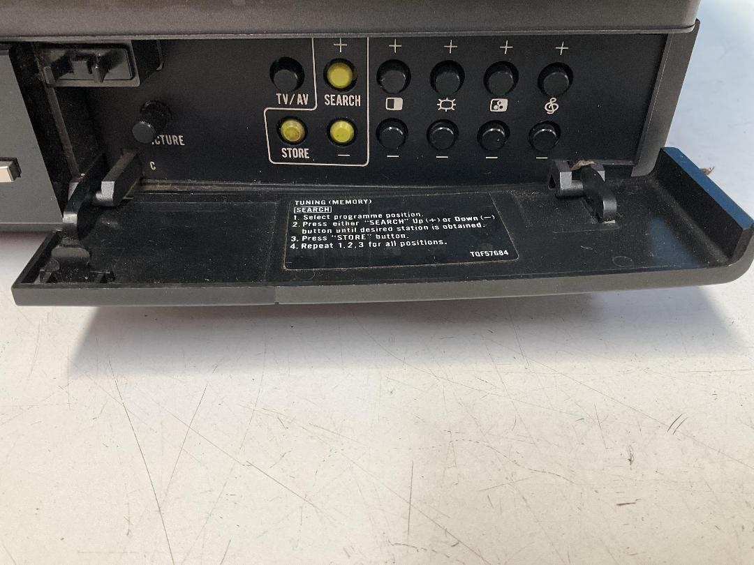 Photo '6' of Panasonic Colour TV - Model TX-1752 - Plug Has Been Cut Off - Possibly Use for Parts Only