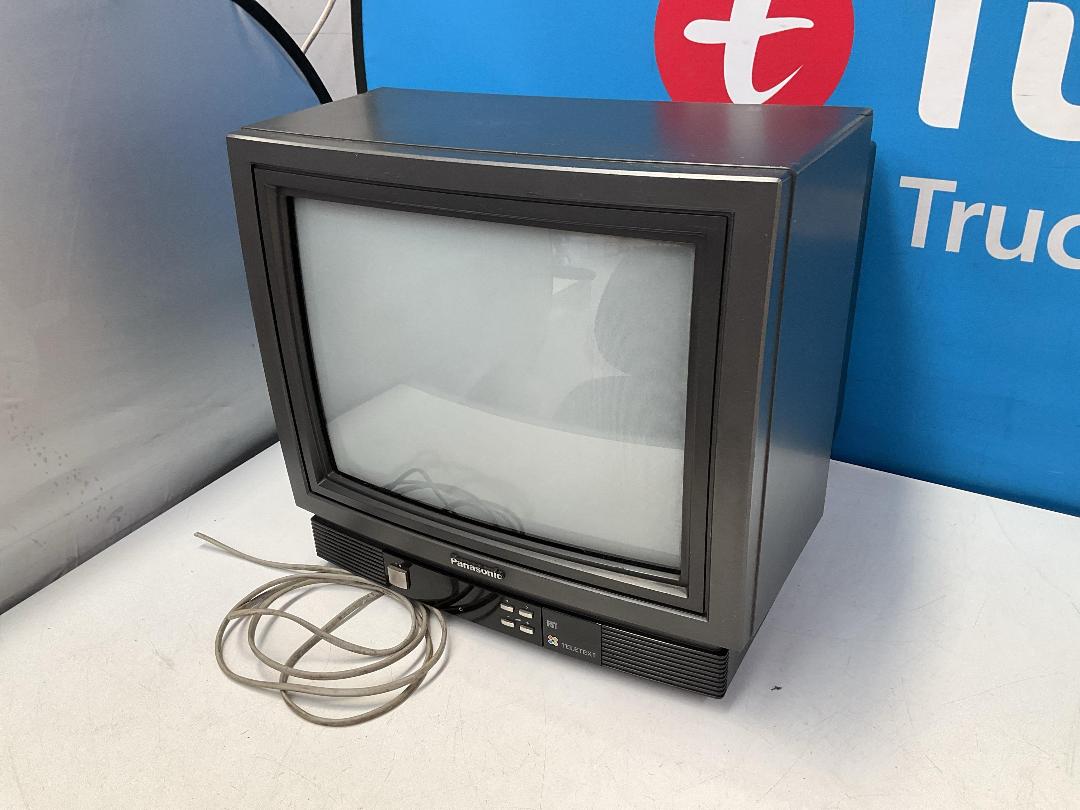 Photo '10' of Panasonic Colour TV - Model TX-1752 - Plug Has Been Cut Off - Possibly Use for Parts Only