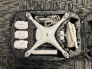 Thumbnail '1' of DJI Phantom 4 Drone Kit