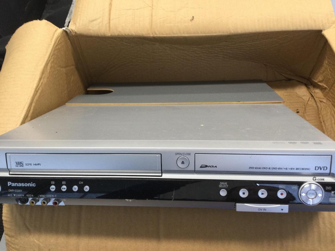 Photo '5' of Panasonic DVD player and Freeview aerial box