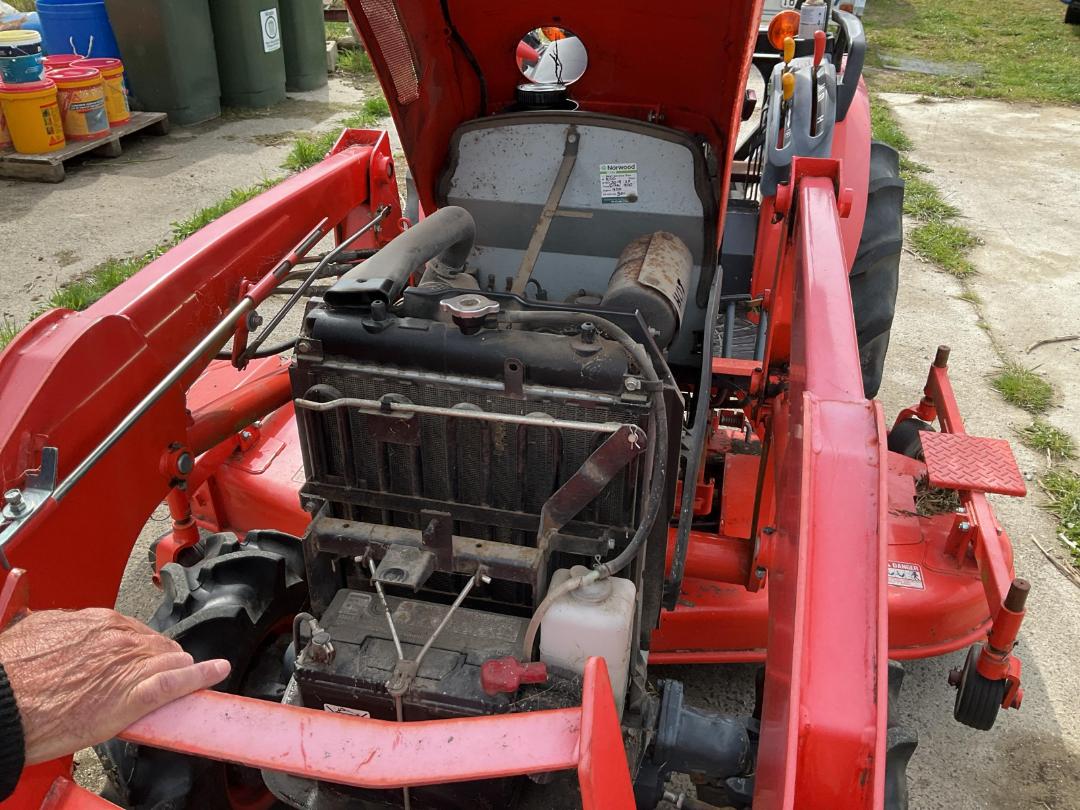 Photo '17' of Kubota b3150 Tractor Photo '17' of Kubota b3150 Tractor