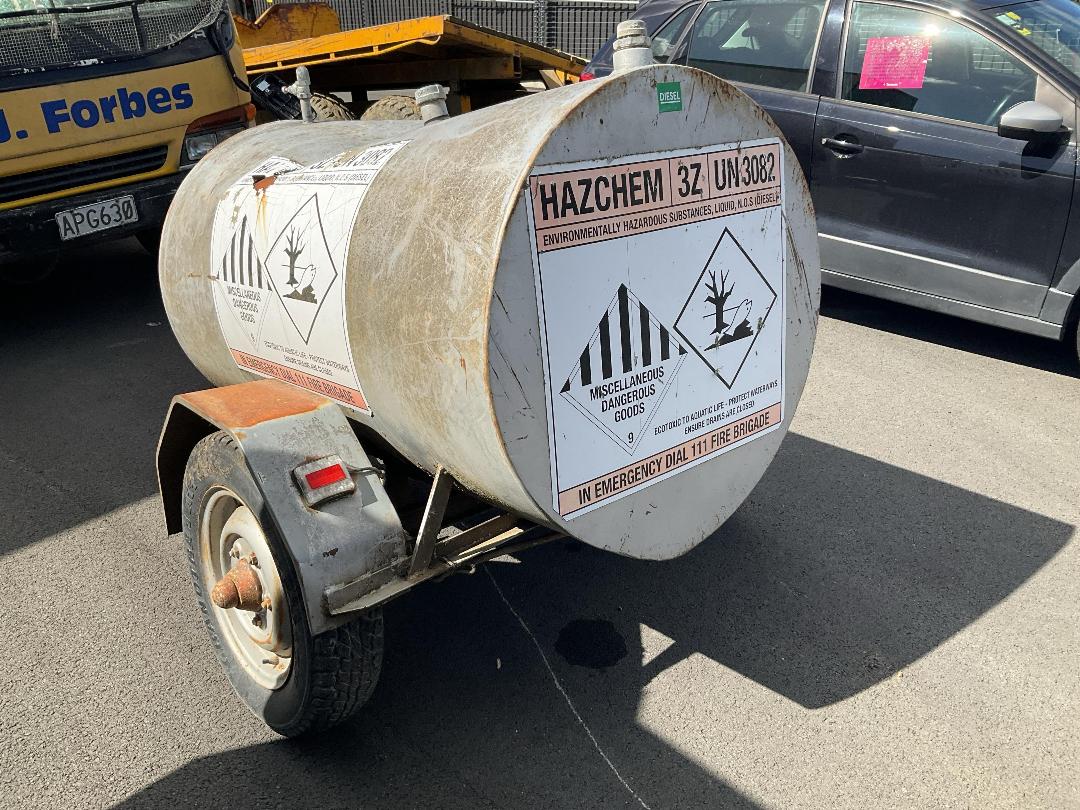 Photo '5' of Fuel Tank Trailer Tanker - Single Photo '5' of Fuel Tank Trailer Tanker - Single