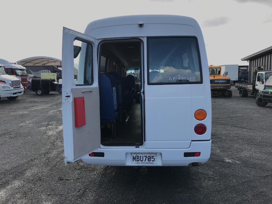 Photo '10' of FUSO ROSA CUSTOM AUTO BE64DJRMBFAF(C) Bus Photo '10' of FUSO ROSA CUSTOM AUTO BE64DJRMBFAF(C) Bus
