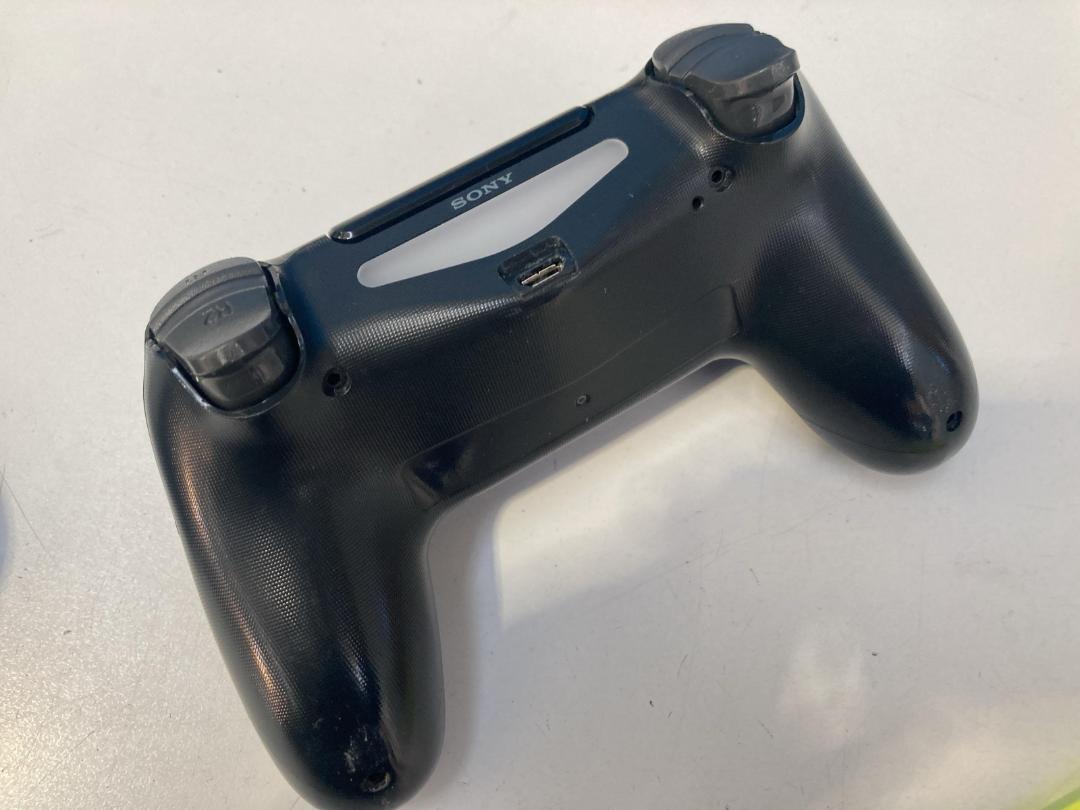 Photo '7' of PlayStation 4 Slim Console & 1 Controller