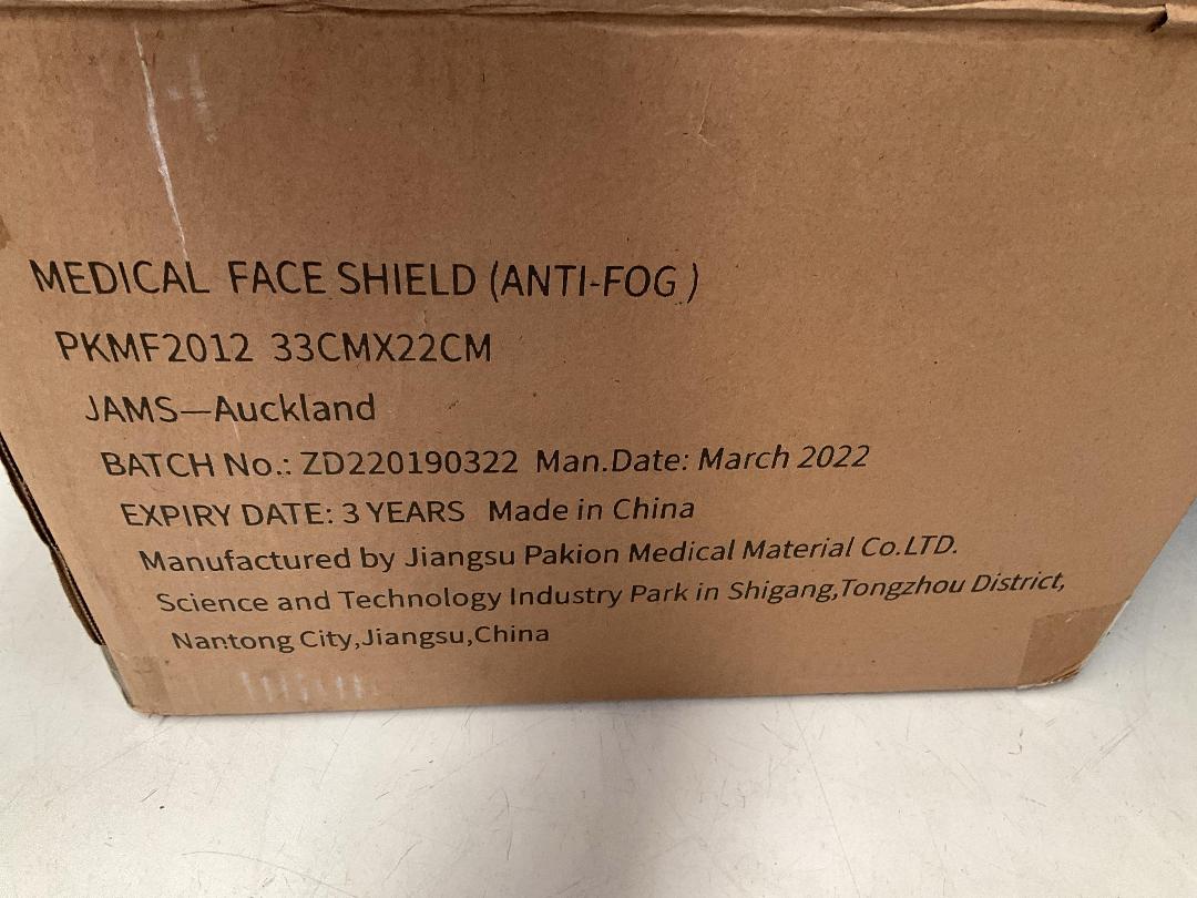 Photo '5' of 2x Boxes of Expired Face Shields
