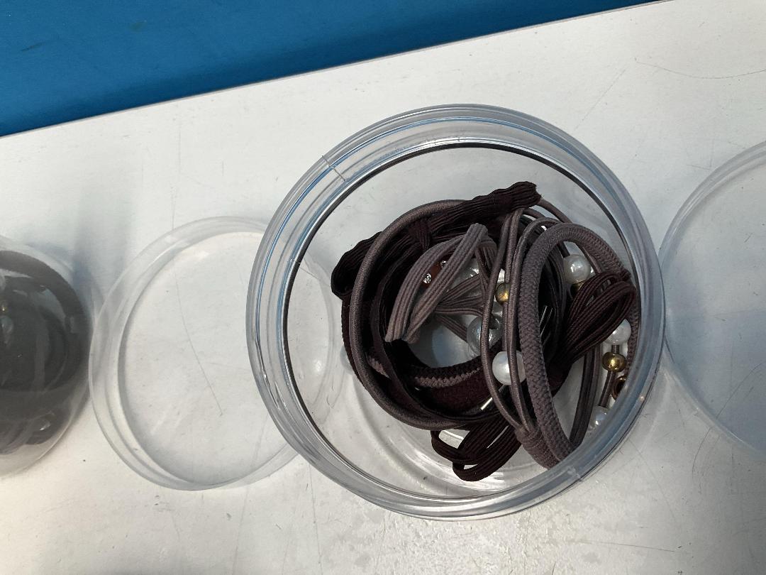 Photo '3' of 10x Small Round Containers with Hair Ties in Each Container *NEW*