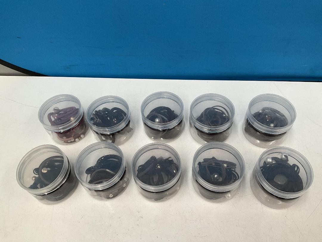 Photo '12' of 10x Small Round Containers with Hair Ties in Each Container *NEW*