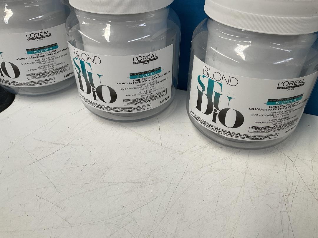 Photo '9' of L’Oreal - Activator, Lightening Paste, Lightening Powder Etc