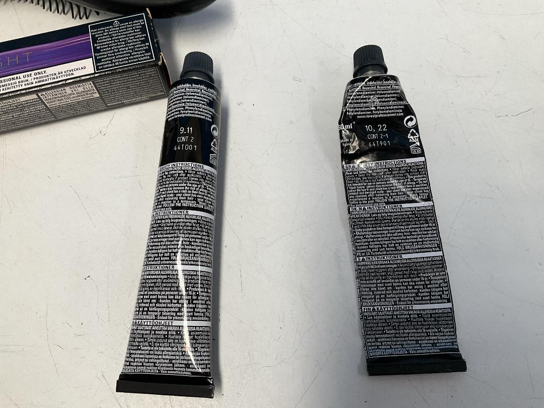 Photo '22' of L’Oreal - Activator, Lightening Paste, Lightening Powder Etc