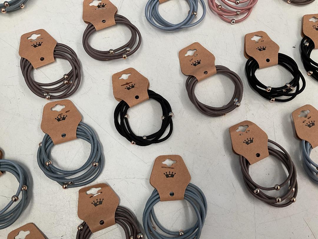 Photo '16' of Hair Ties and Craft Items Etc *NEW* Photo '16' of Hair Ties and Craft Items Etc *NEW*