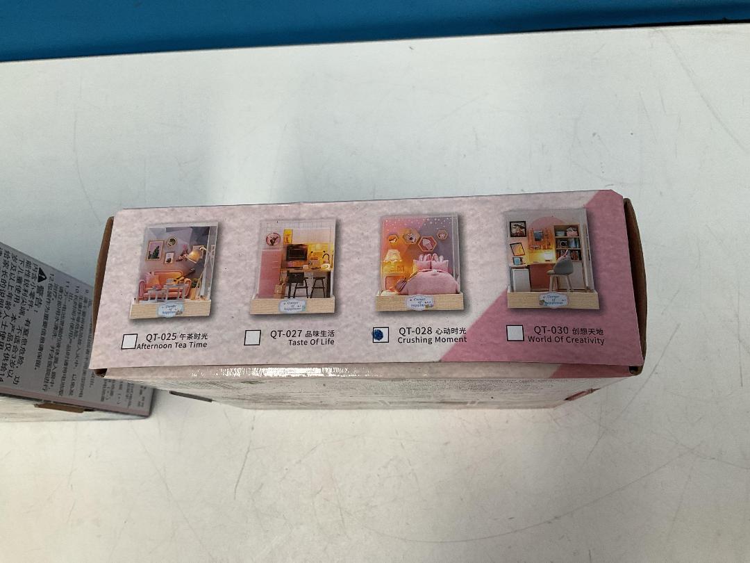 Photo '26' of Hair Ties and Craft Items Etc *NEW* Photo '26' of Hair Ties and Craft Items Etc *NEW*