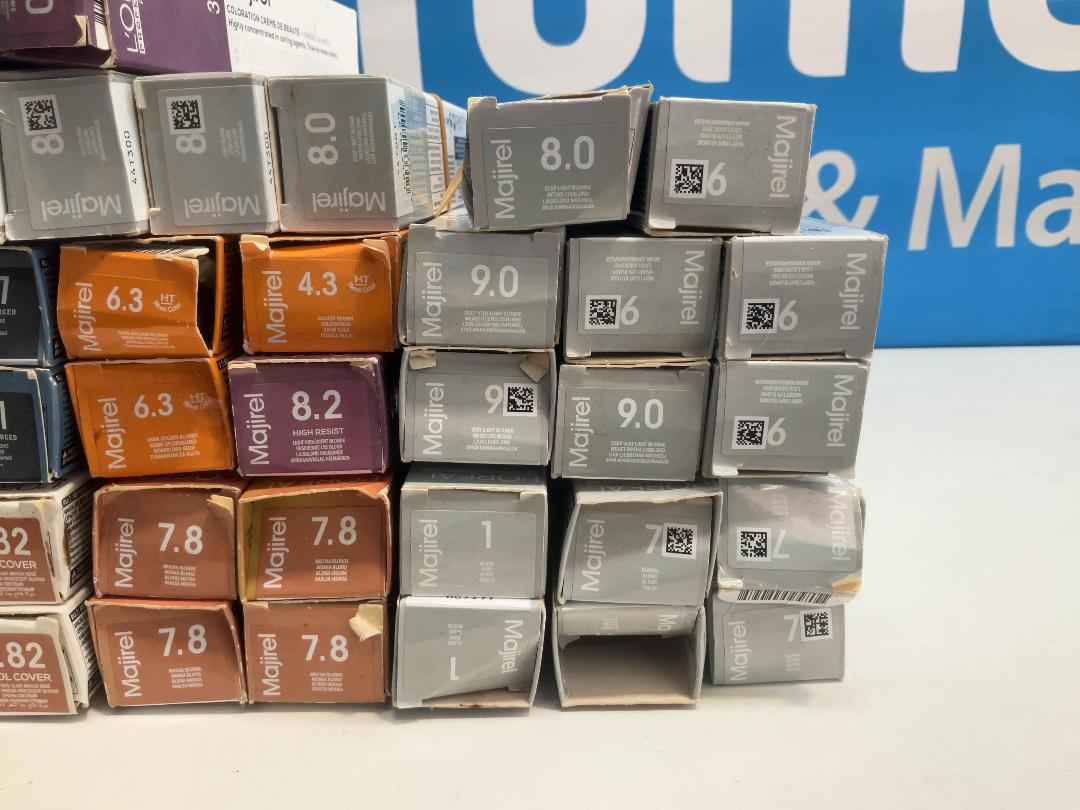 Photo '4' of L'OREAL Majirel Professional Colour 50ml  - Assorted Used (38pce)