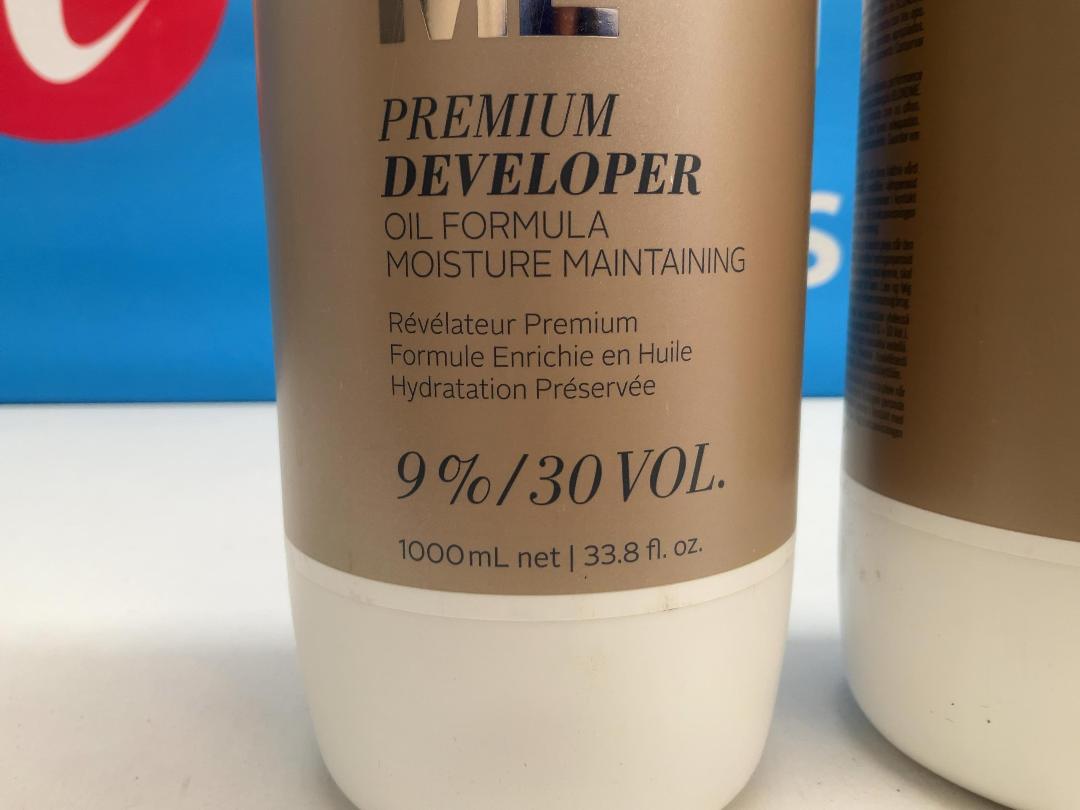 Photo '2' of Schwarzkopf BlondMe Premium Oil Developer 9% 30 Vol 1L (3pce)