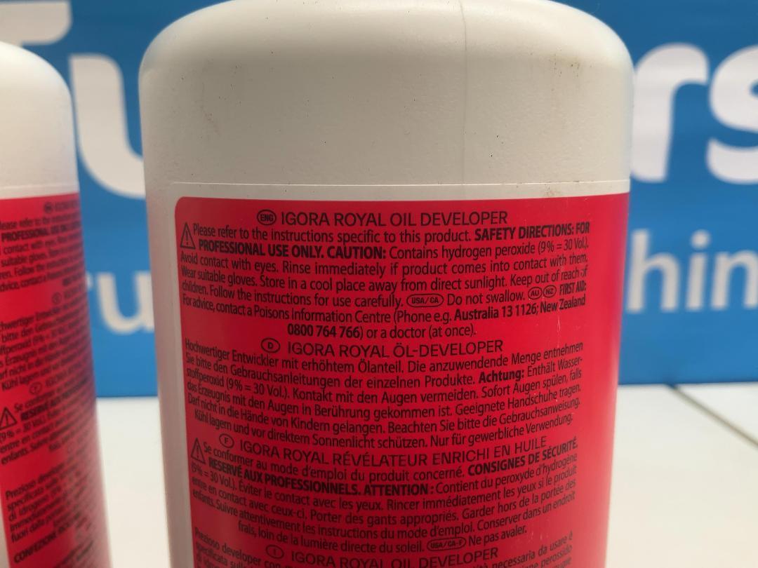 Photo '3' of Schwarzkopf Igora Royal Oil Developer 30 Vol (9%) 1L (3pce)