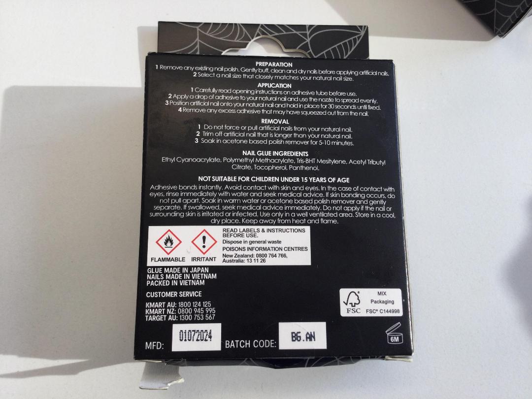 Photo '3' of Halloween false nails