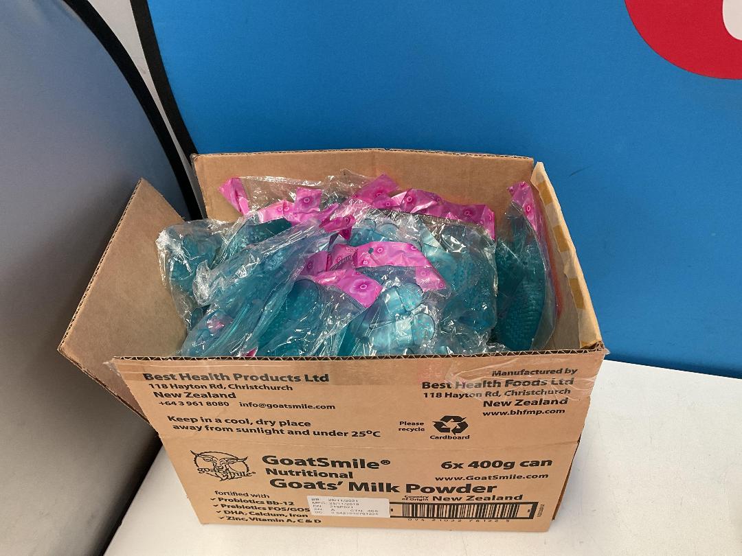 Photo '7' of Miscellaneous Items - Red Coloured Frisbees, Massagers or Similar Etc