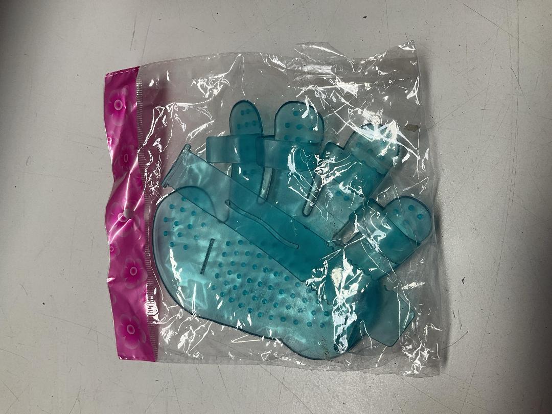 Photo '9' of Miscellaneous Items - Red Coloured Frisbees, Massagers or Similar Etc