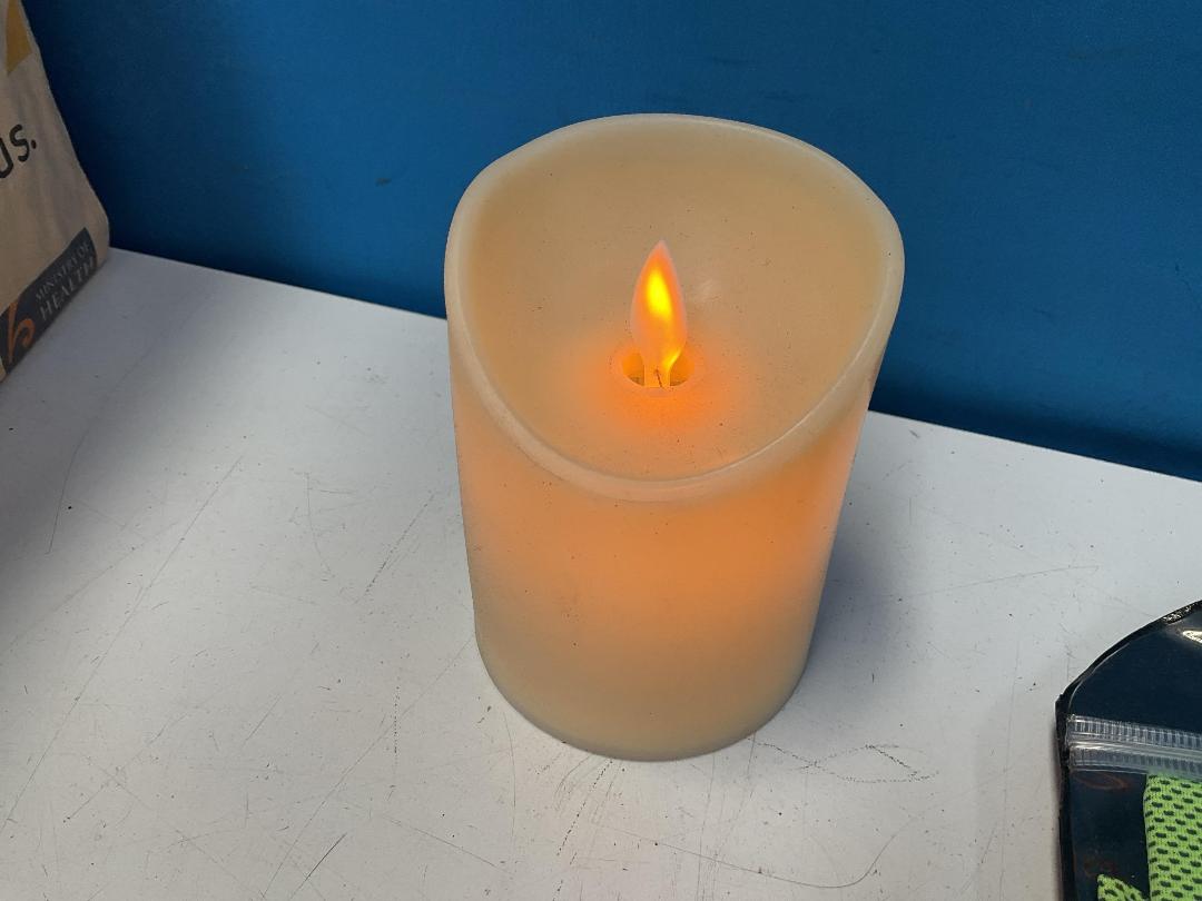 Photo '13' of Miscellaneous Items - Red Coloured Frisbees, Massagers or Similar Etc