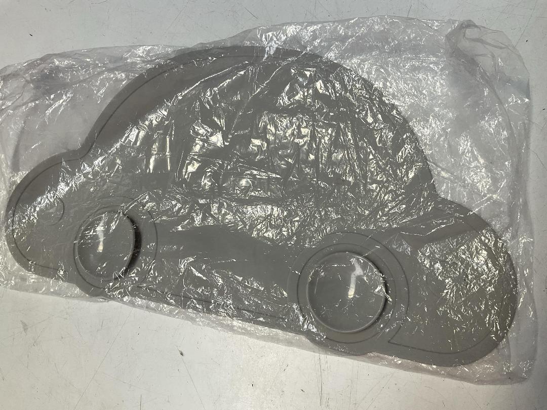 Photo '18' of Miscellaneous Items - Red Coloured Frisbees, Massagers or Similar Etc