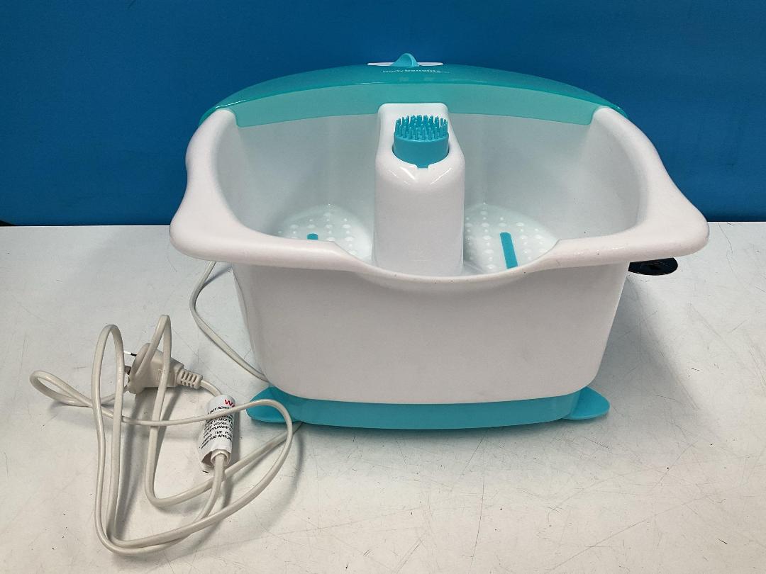 Photo '16' of Body Benefits by Conair Bubbling Hydro Spa Relaxing Foot Bath - Model CGP8A