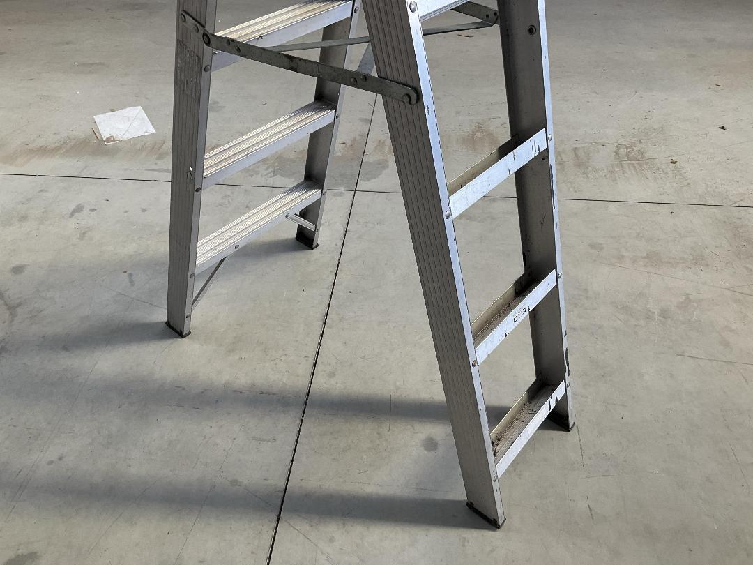 Photo '3' of Gorilla Aluminium Ladder