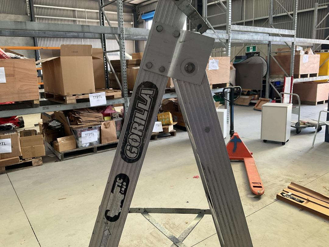 Photo '4' of Gorilla Aluminium Ladder