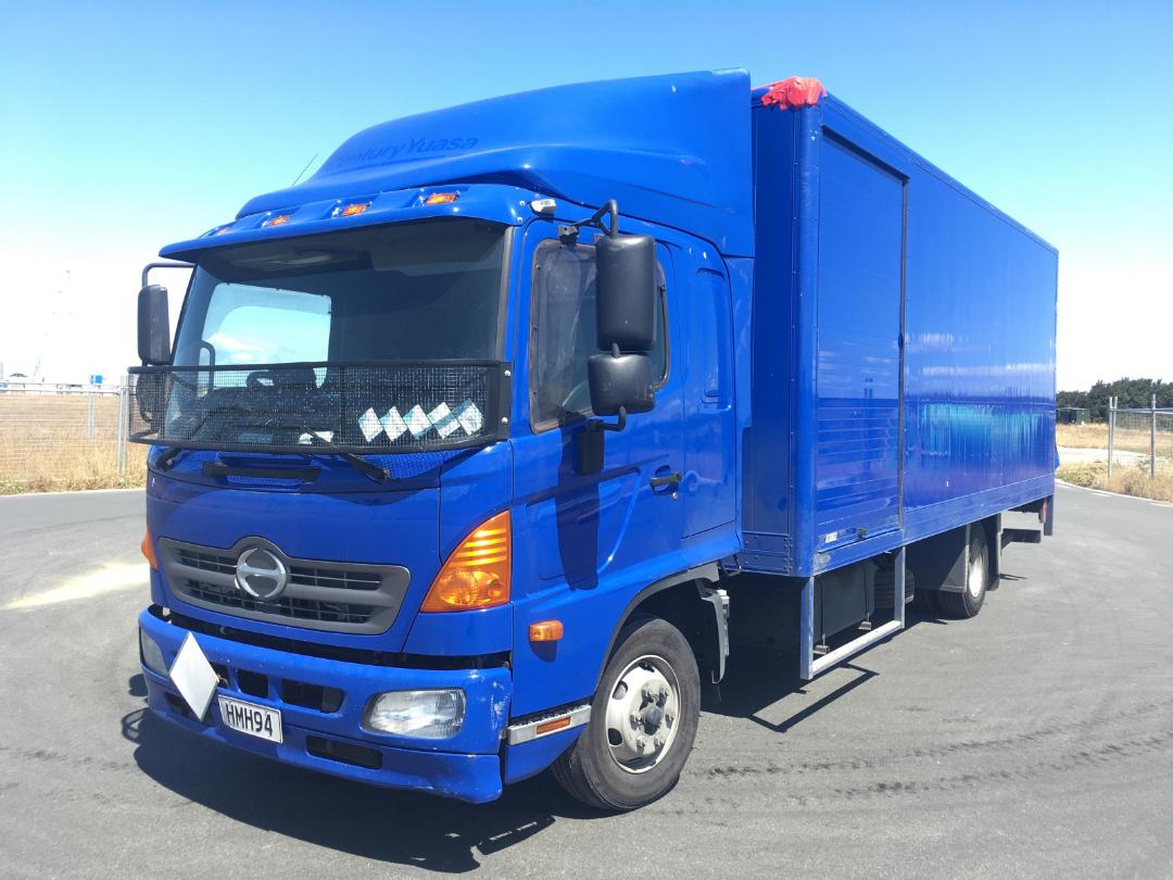 Photo '4' of HINO 500 FD7JLMA-MAU Box Body Photo '4' of HINO 500 FD7JLMA-MAU Box Body