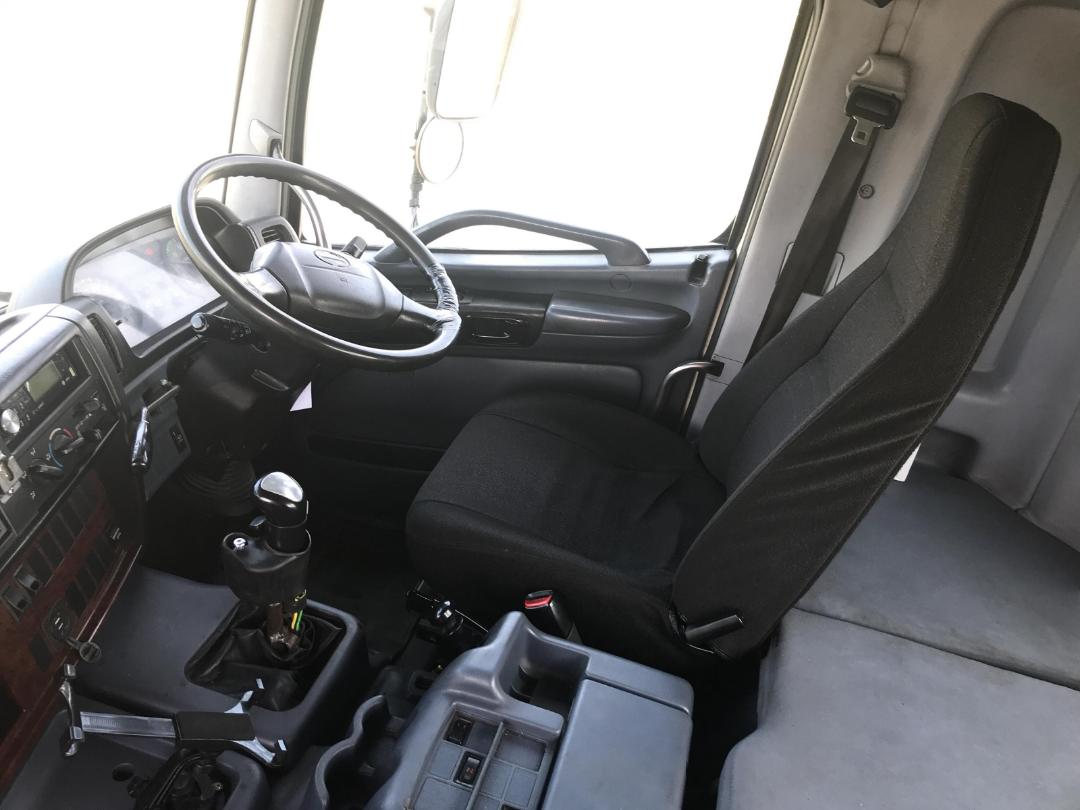 Photo '19' of HINO FS 1ELPD-WPN Tractor-Unit Photo '19' of HINO FS 1ELPD-WPN Tractor-Unit