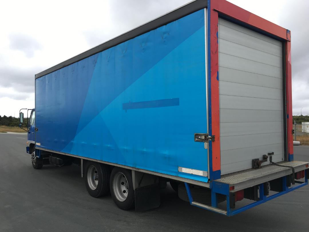Photo '10' of HINO GD 1JLKA Curtainsider Photo '10' of HINO GD 1JLKA Curtainsider