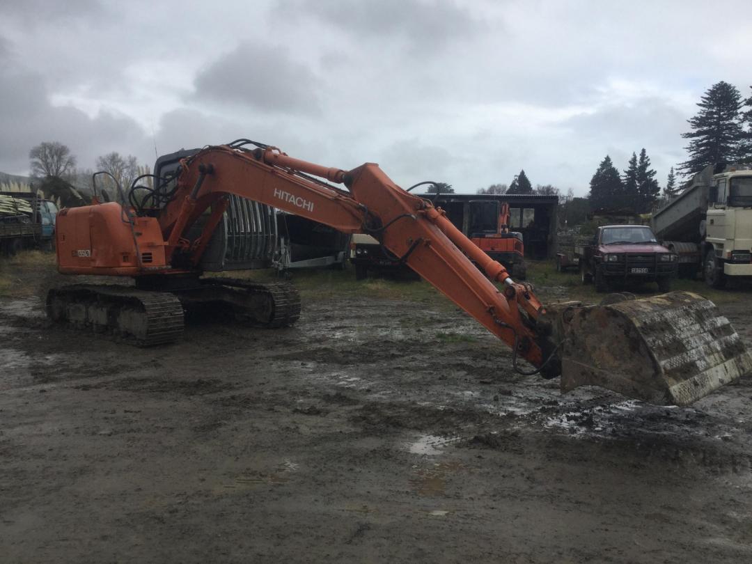 Photo '2' of Hitachi EX135USR Excavator Photo '2' of Hitachi EX135USR Excavator
