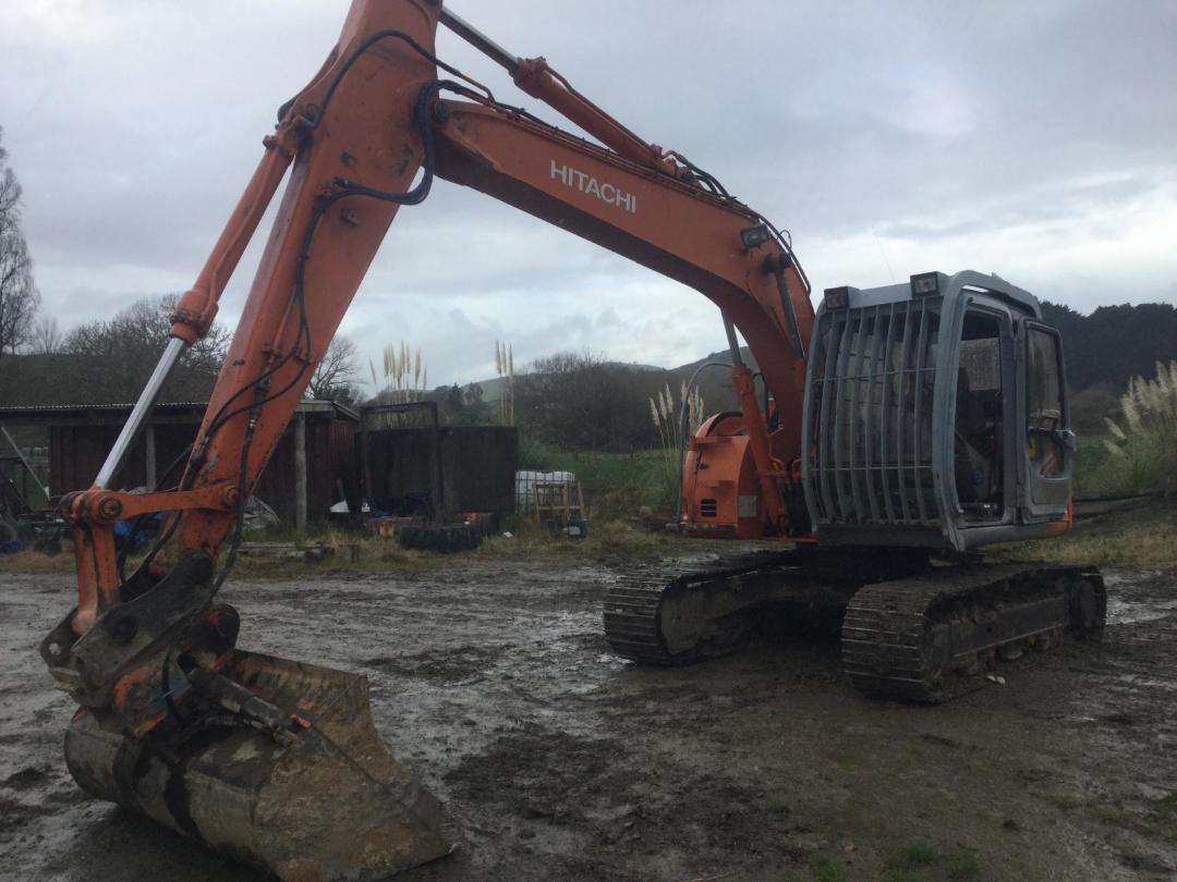 Photo '11' of Hitachi EX135USR Excavator Photo '11' of Hitachi EX135USR Excavator