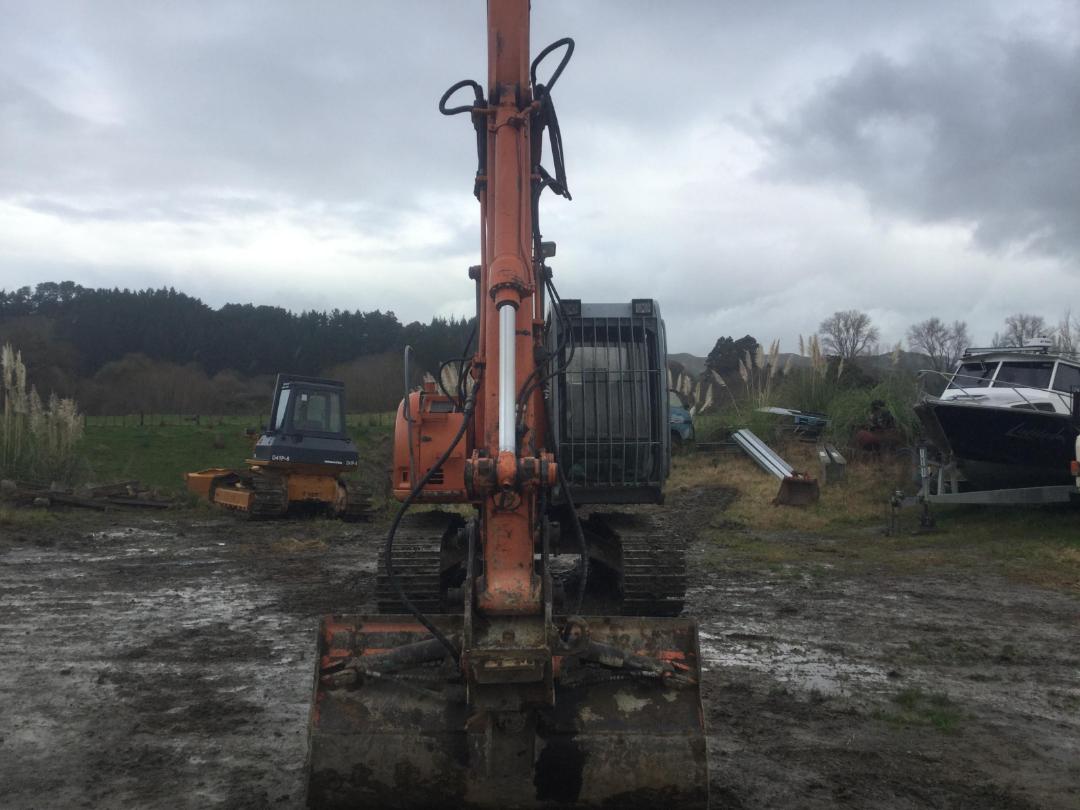 Photo '12' of Hitachi EX135USR Excavator Photo '12' of Hitachi EX135USR Excavator