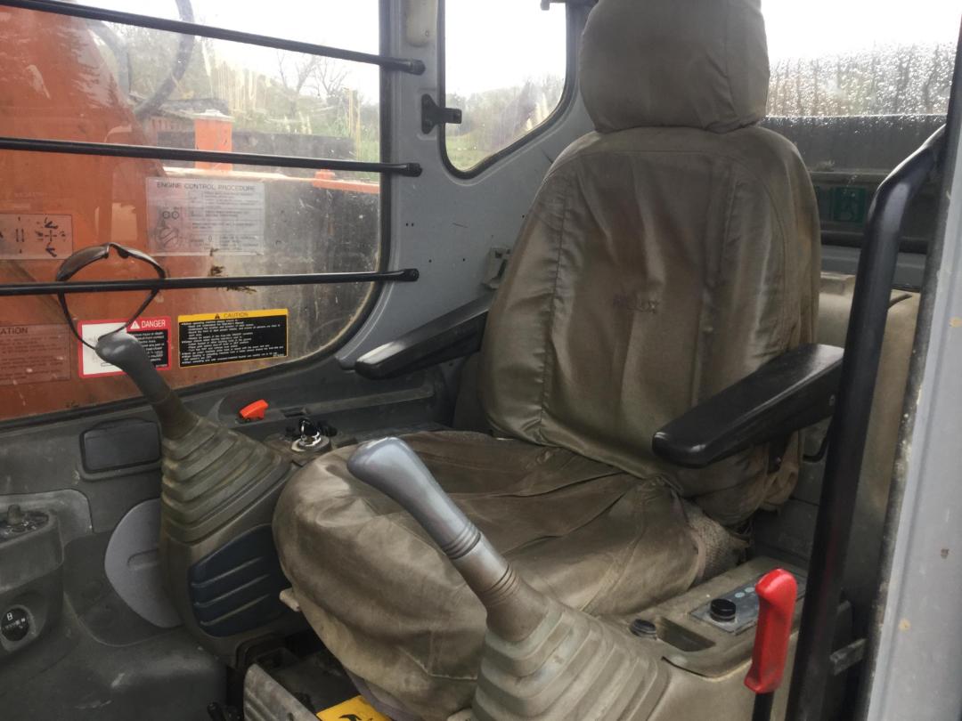 Photo '14' of Hitachi EX135USR Excavator Photo '14' of Hitachi EX135USR Excavator