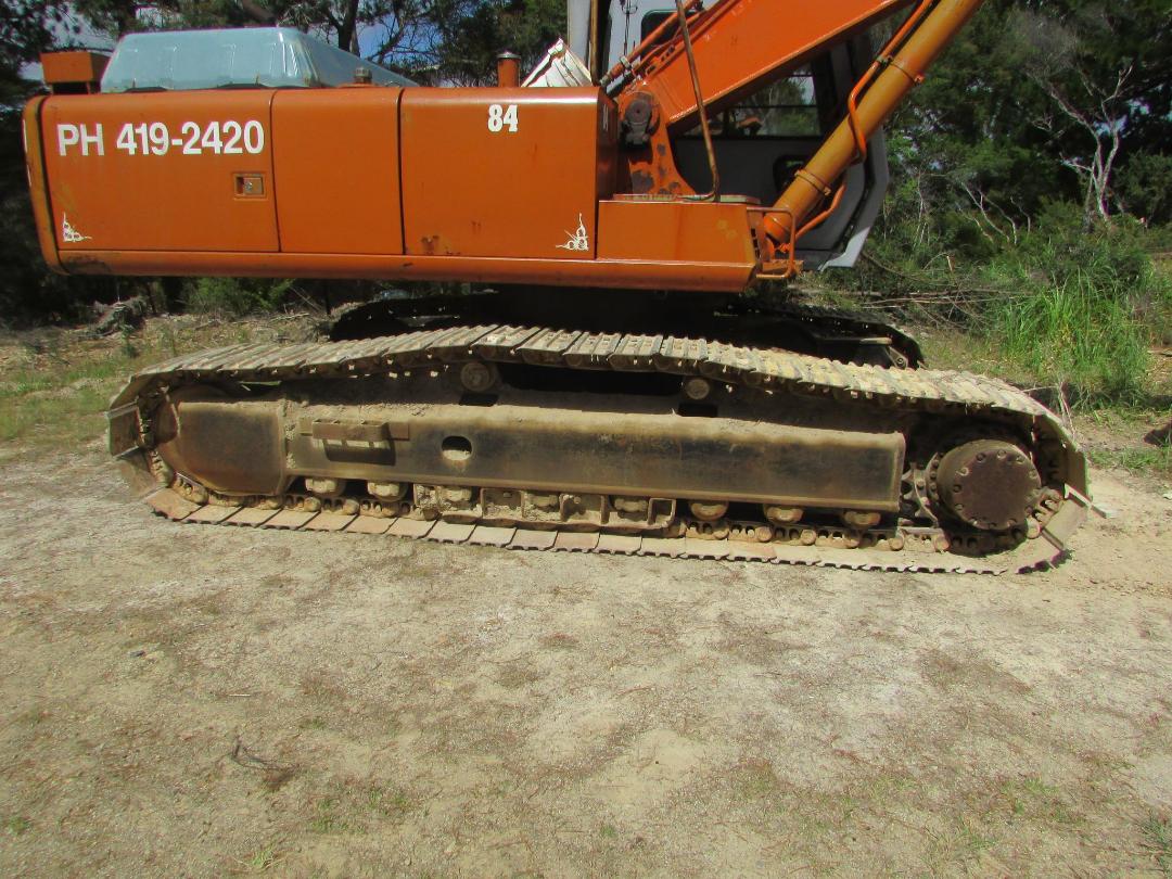 Photo '34' of Hitachi EX300-2H Excavator Photo '34' of Hitachi EX300-2H Excavator