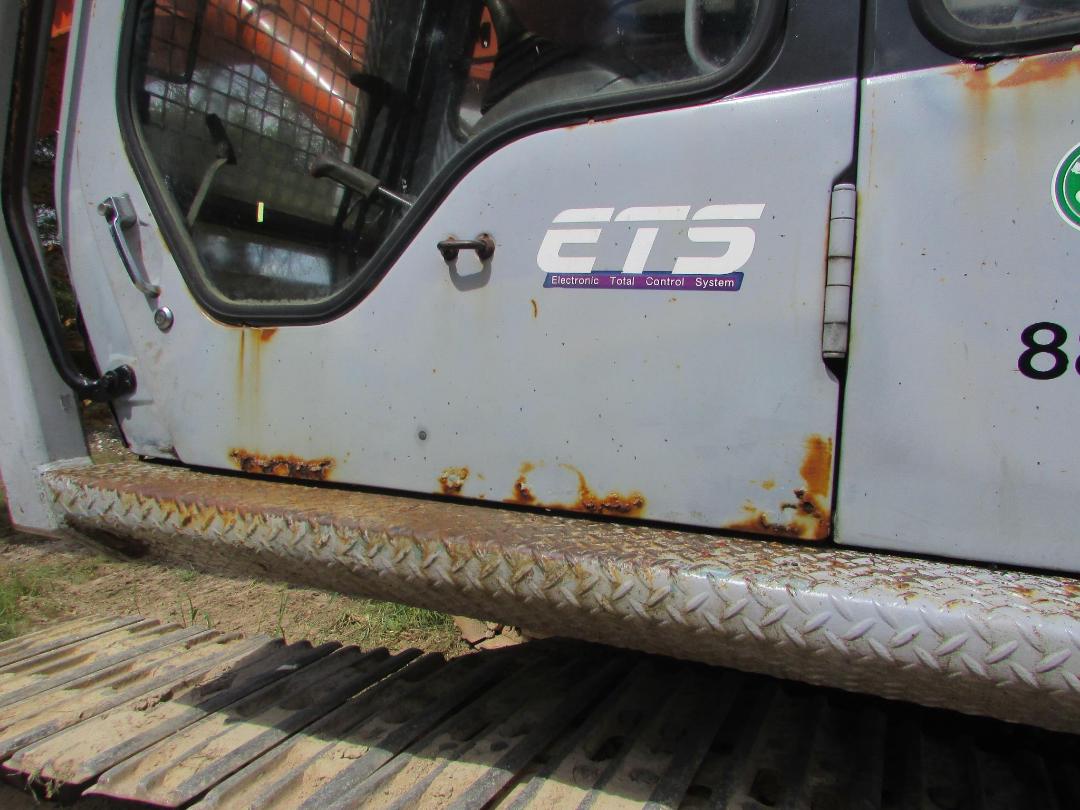 Photo '26' of Hitachi EX300-2H Excavator Photo '26' of Hitachi EX300-2H Excavator