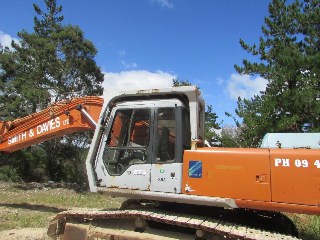 Photo '41' of Hitachi EX300-2H Excavator Photo '41' of Hitachi EX300-2H Excavator
