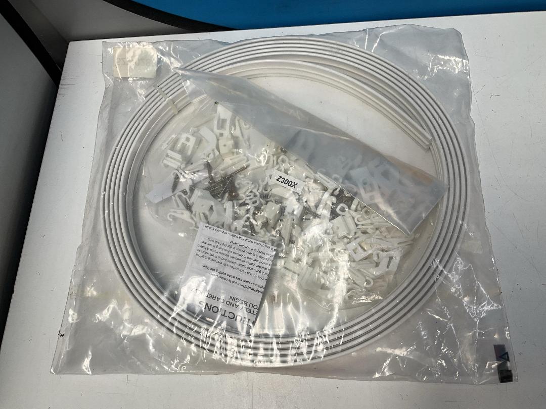 Photo '13' of Miscellaneous Items - Door Mat, Handbag Etc