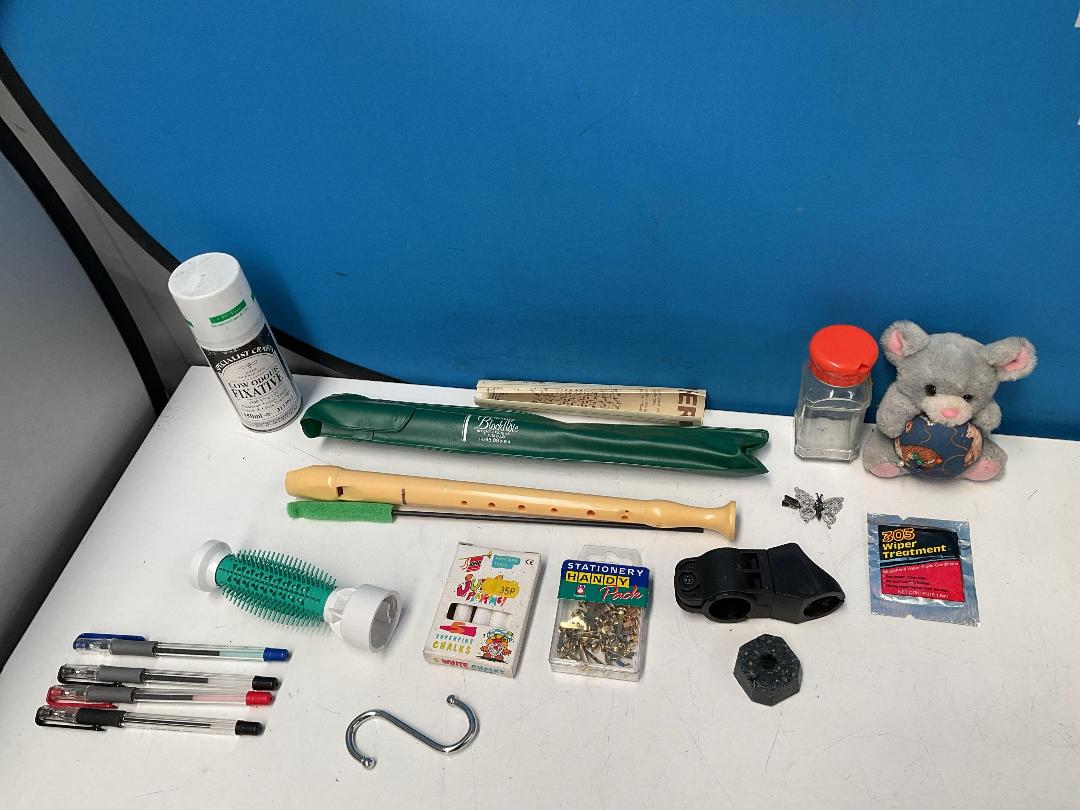 Photo '14' of Miscellaneous Items - Door Mat, Handbag Etc