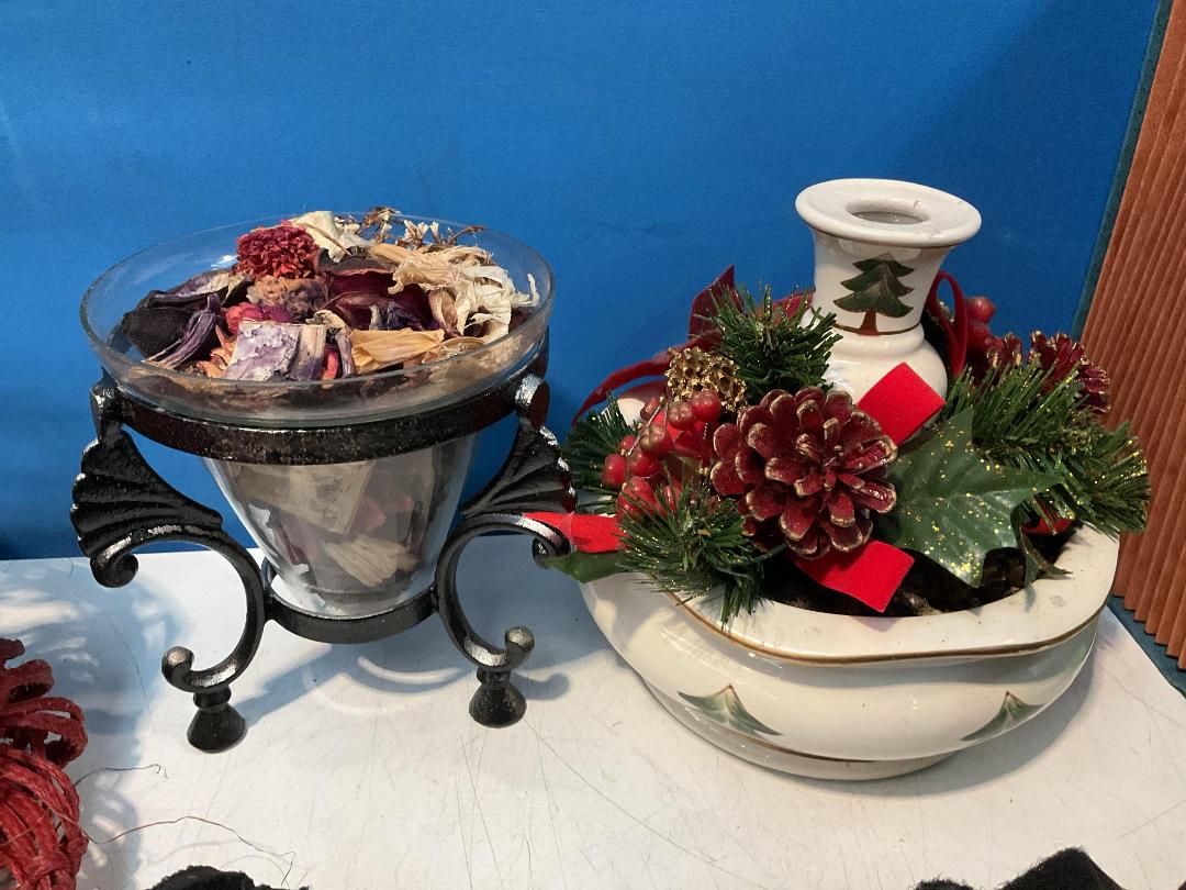 Photo '2' of Miscellaneous Items - Photo Frames, Horse Riding Items or Similar Etc Photo '2' of Miscellaneous Items - Photo Frames, Horse Riding Items or Similar Etc